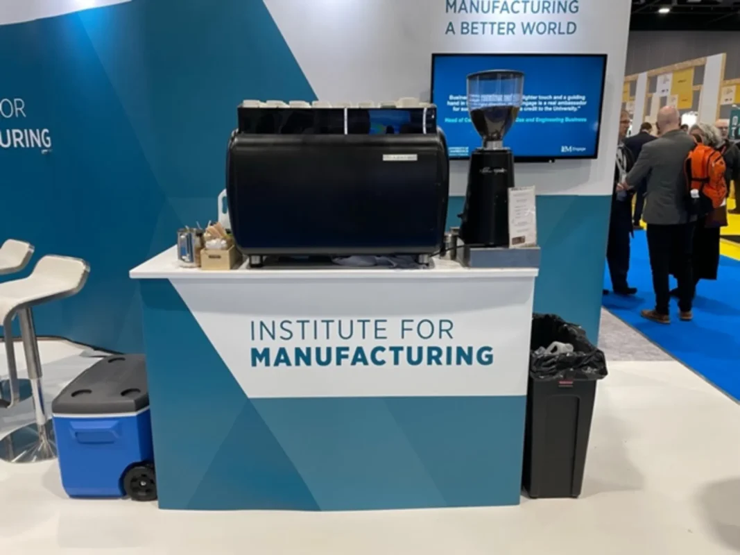 Barista-Stand-at-Digital-Manufacturing-Expo-for-the-ifm